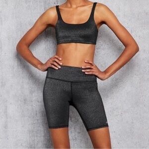 Alo Yoga High-Waist Glitter Biker Short - Black/Silver S